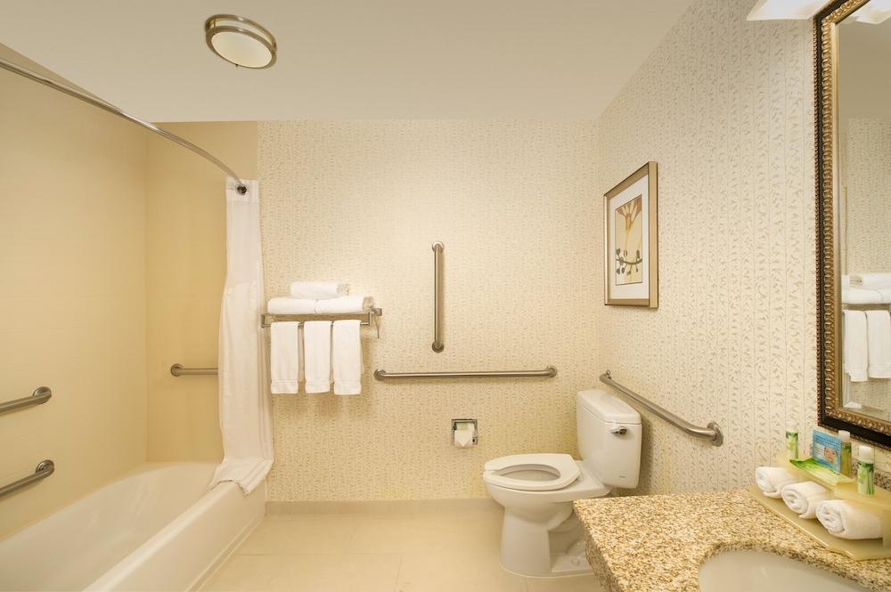 Holiday Inn Express & Suites Alexandria - Fort Belvoir By Ihg Exterior photo